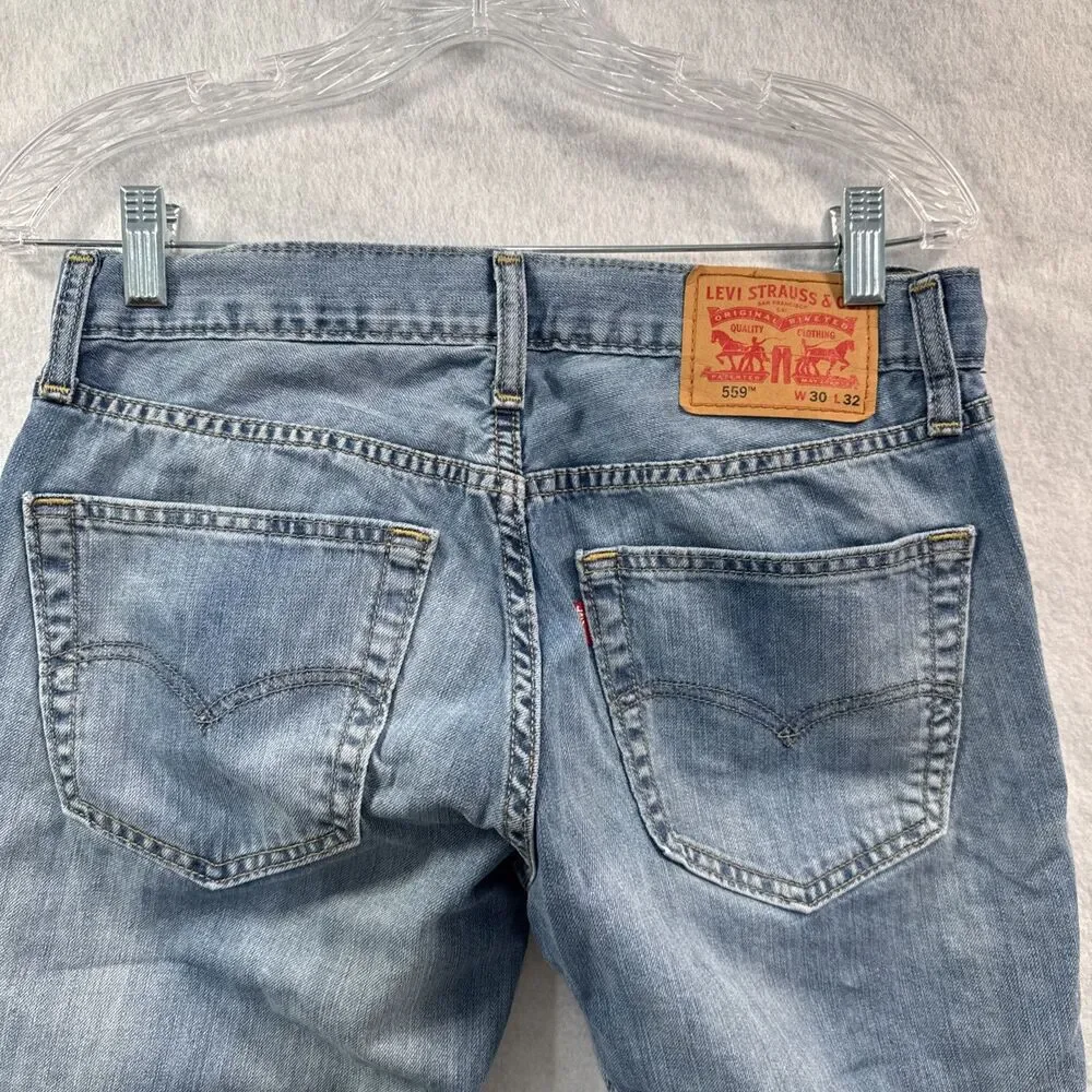VTG Levis 559 Jeans Mens Size 30x30 Straight Leg Light Wash Red Tag